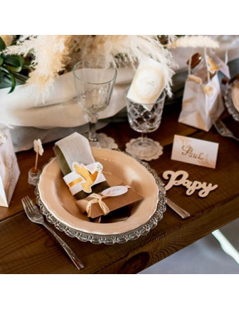 Marque Place Papy en Bois Découpé Déco Table Originale