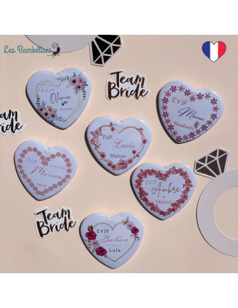 badge-evjf-personnalise-coeur-fleurs-boho-cadeau-future-mariee