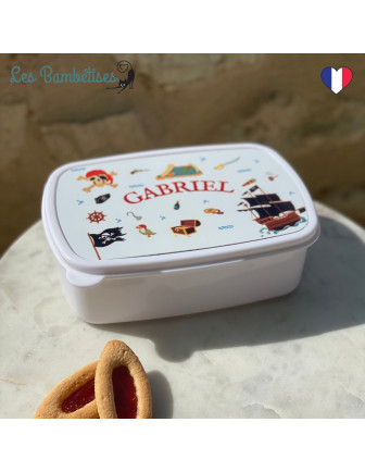 boite-a-gouter-pirate-personnalisee-cadeau-naissance