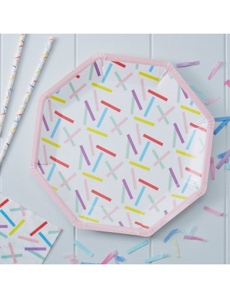 8 assiettes blanches motifs plumetis pastels