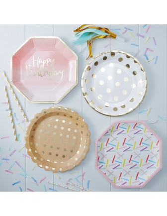 8 assiettes blanches motifs plumetis pastels