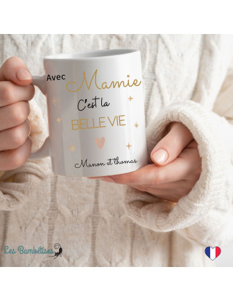 mug-personnalise-avec-mamie-c-est-la-belle-vie-cadeau-mamie-noel