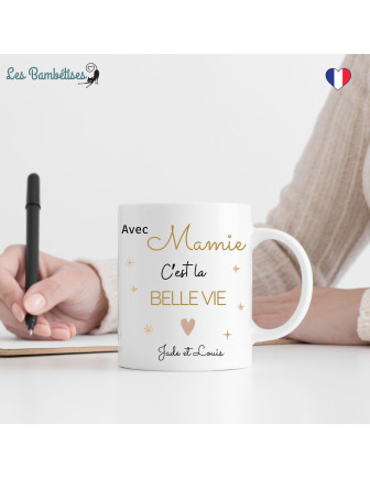mug-personnalise-avec-mamie-c-est-la-belle-vie-cadeau-mamy
