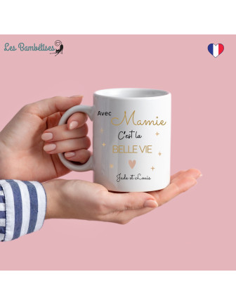 mug-personnalise-avec-mamie-c-est-la-belle-vie-cadeau-mamie-noel