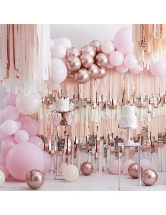 2-guirlandes-anniversaire-a-franges-rose-gold-deco-anniversaire-chic
