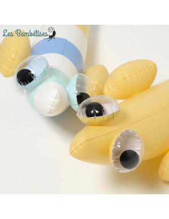 2-frites-gonflable-finn-le-poisson-sunnylife