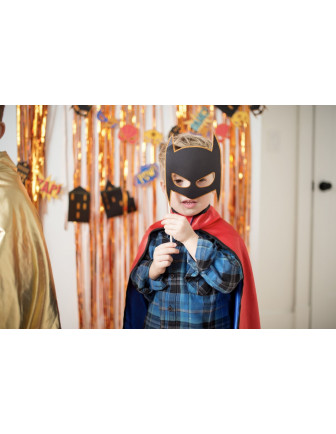 kit-photobooth-8-accessoires-super-heros-et-rideau-fil-batman