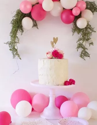 Présentoirs Gateaux Baptême