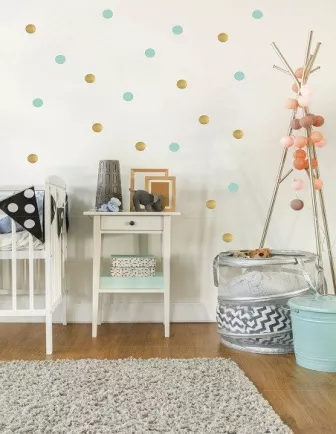 Deco Chambre Bebe Stickers Rangement Linge Mobile Les Bambetises