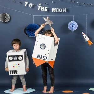 Anniversaire astronaute : la pinata fusée de My Little Day !