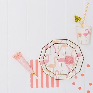 decoration-anniversaire-theme-tropical-vaisselle-jetable-flamant-rose