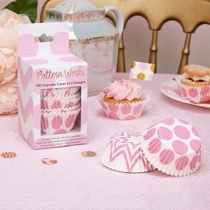 kits-cupcakes-caissettes-gateaux-decoration-gateau-bapteme-caissettes-rose-pastel