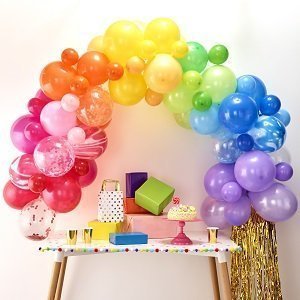 bapteme-multicolore-arche-ballon