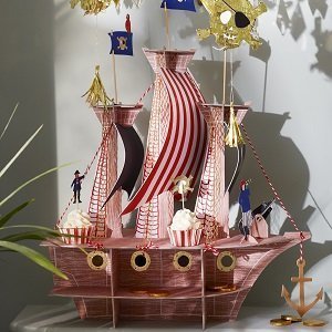 anniversaire-garcon-theme-pirate-presentoir-gateau-bateau-pirate