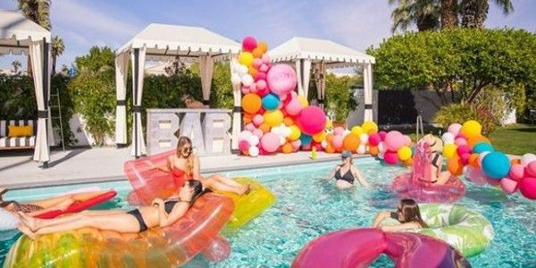 5 idées pour Organiser une Pool Party